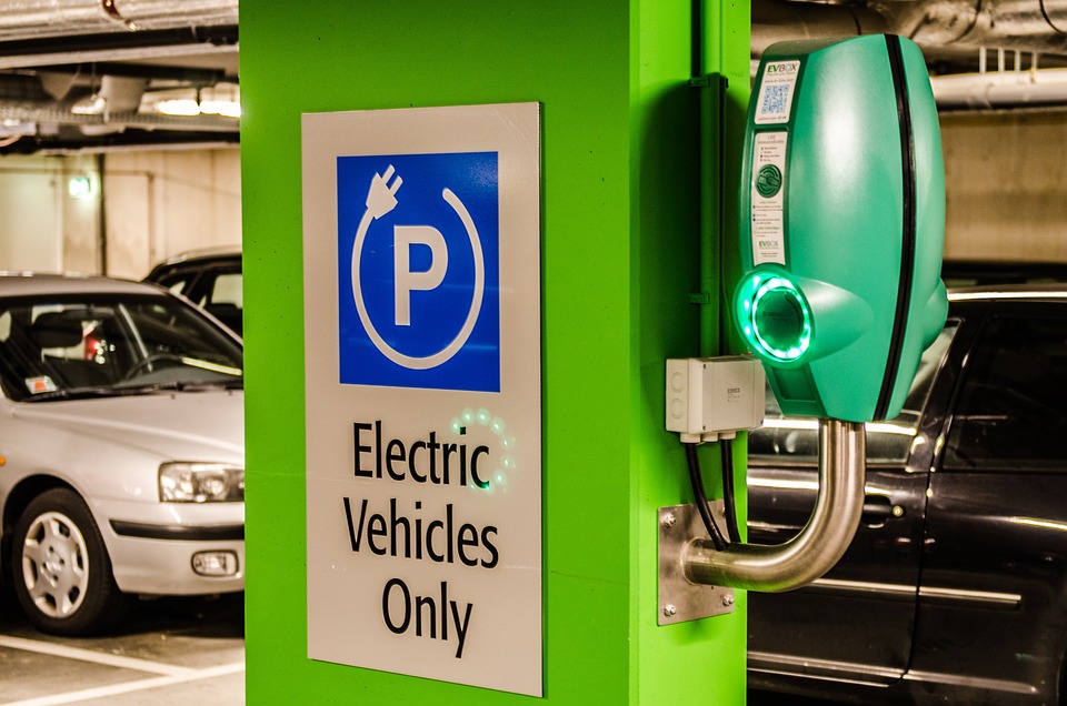 auto elettrica green transizione tecnologica digitale autoriparazione