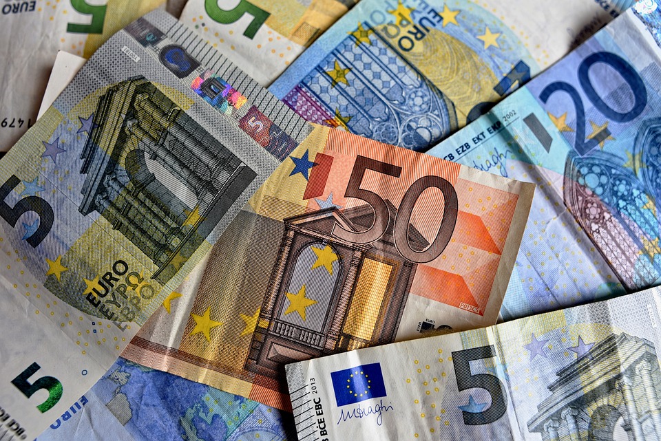 credito finanziamenti euro investimenti banche imprese incentivi fondo soldi
